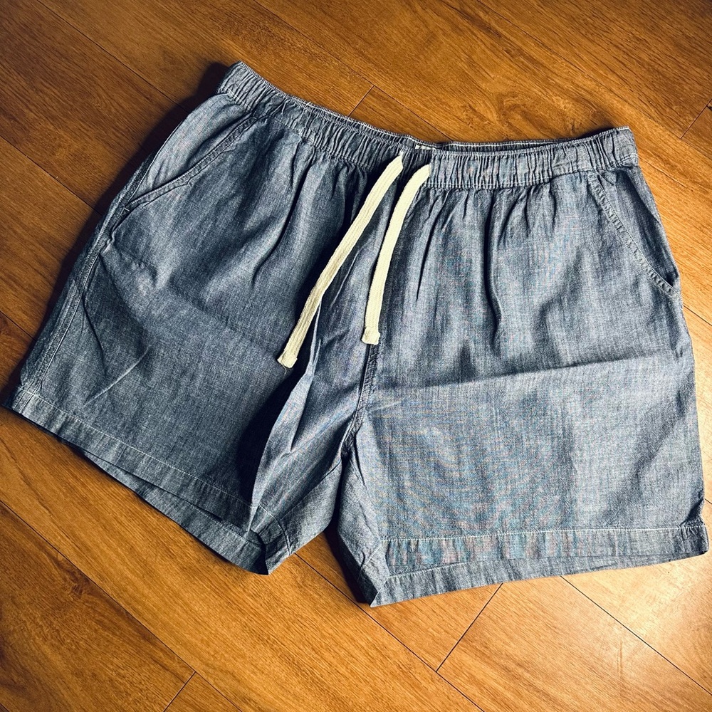 Levi’s Men's Denim Chambray Shorts